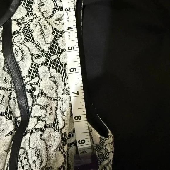 Calvin Klein lace dress with black trim and gold hardware size 2 - Picture 10 of 12